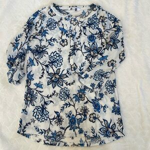 Women’s 3/4 sleeve sz S floral ribbed top blue